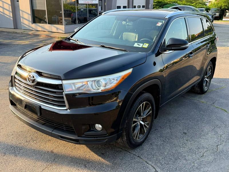 Auction sale of the 2016 Toyota Highlander, vin: 5TDJKRFH1GS245106, lot number: 59951356