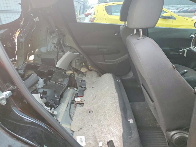 61117316 :رقم المزاد ، 1G1JC6SB2K4121002 vin ، 2019 Chevrolet Sonic مزاد بيع