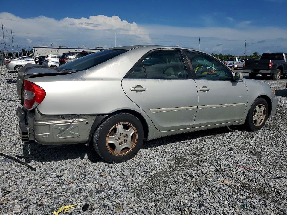60784596 :رقم المزاد ، 4T1BF32K13U556799 vin ، 2003 Toyota Camry مزاد بيع