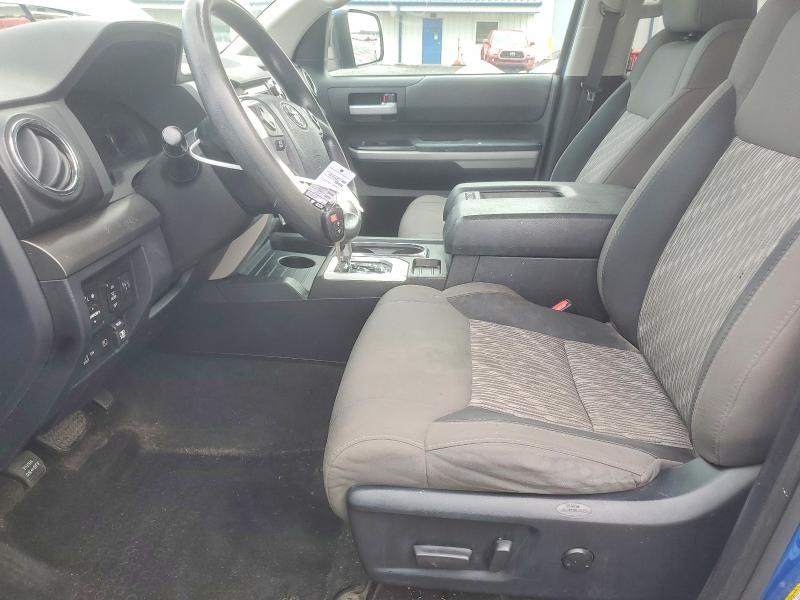 60658686 :رقم المزاد ، 5TFUY5F1XJX754331 vin ، 2018 Toyota Tundra مزاد بيع