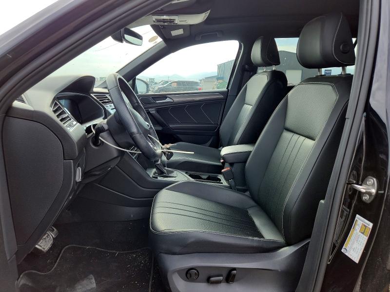 61169726 :رقم المزاد ، 3VVCB7AX6PM117182 vin ، 2023 Volkswagen Tiguan مزاد بيع