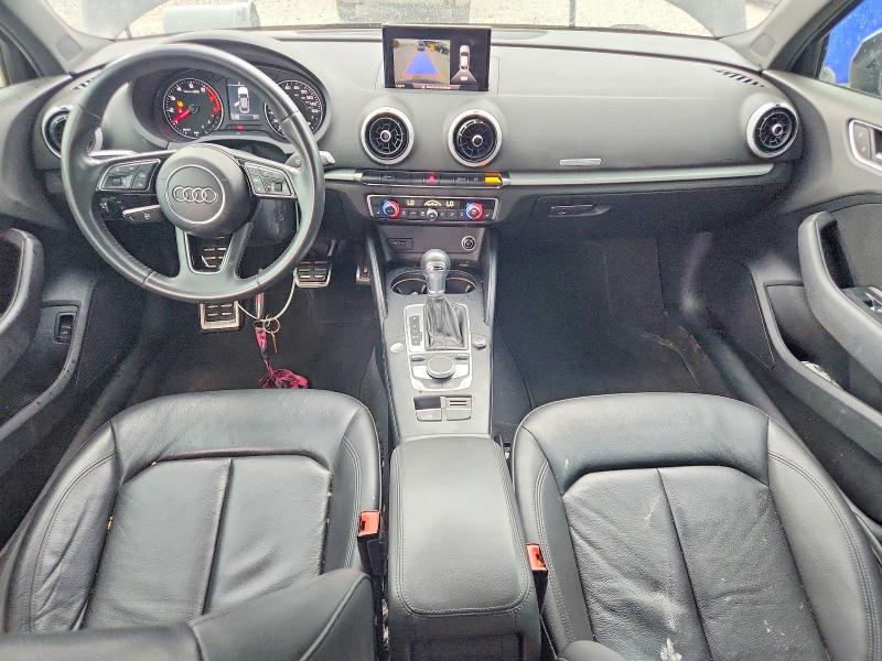 Продаж на аукціоні авто 2018 Audi A3, vin: WAUAUGFF1J1033627, номер лоту: 61889766