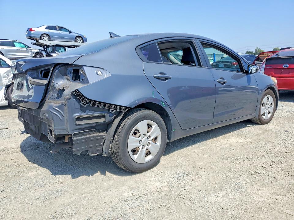 60581416 :رقم المزاد ، KNAFX4A63F5394568 vin ، 2015 Kia Forte مزاد بيع