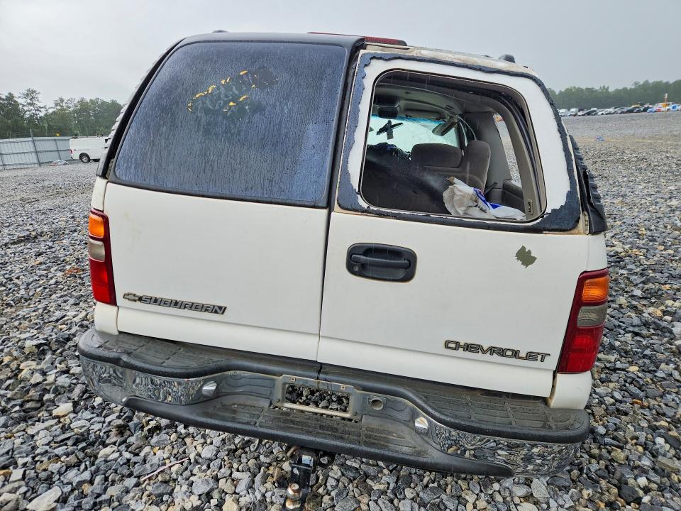 61696526 :رقم المزاد ، 3GNEC16T11G134072 vin ، 2001 Chevrolet Suburban مزاد بيع