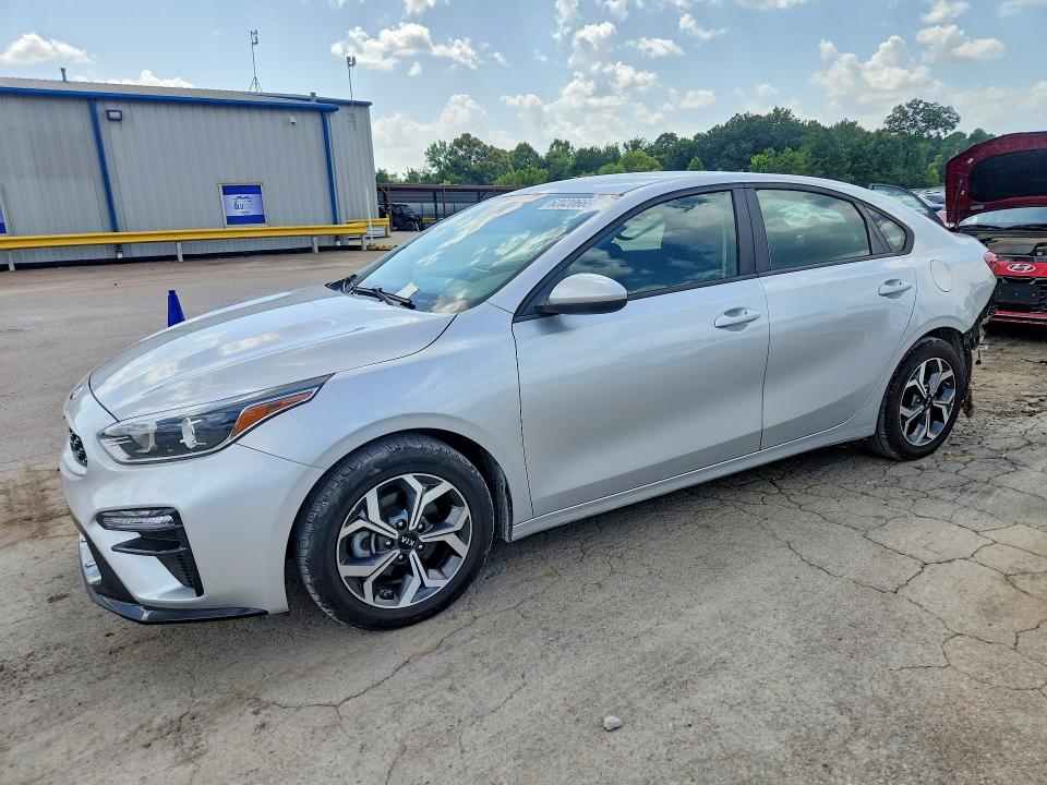 62020666 :رقم المزاد ، 3KPF24AD9ME376075 vin ، 2021 Kia Forte مزاد بيع
