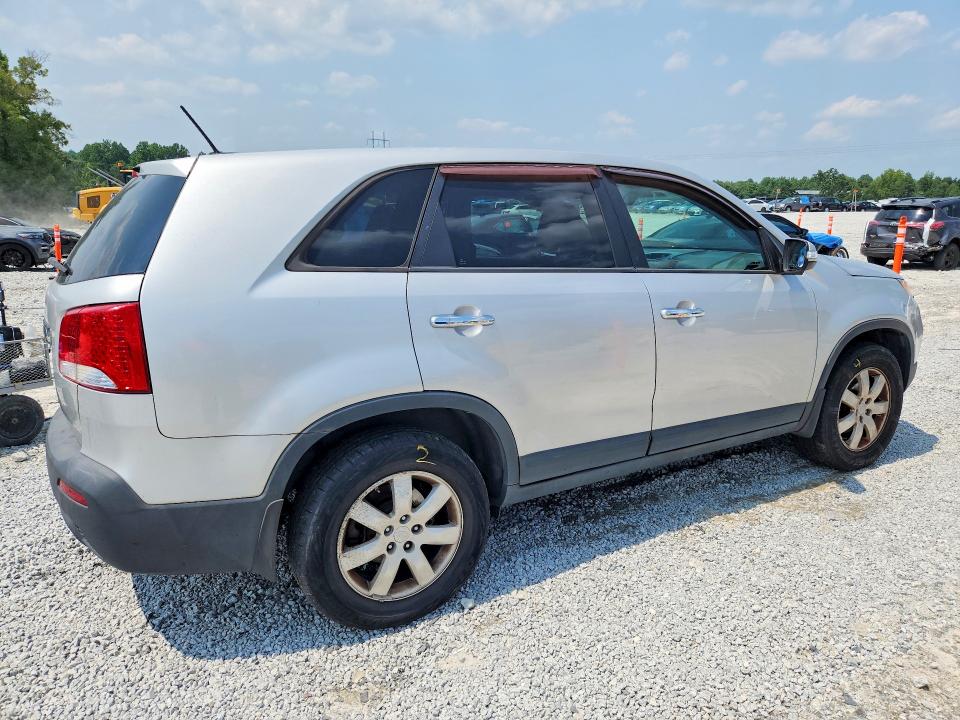 61564456 :رقم المزاد ، 5XYKT3A18BG077611 vin ، 2011 Kia Sorento مزاد بيع