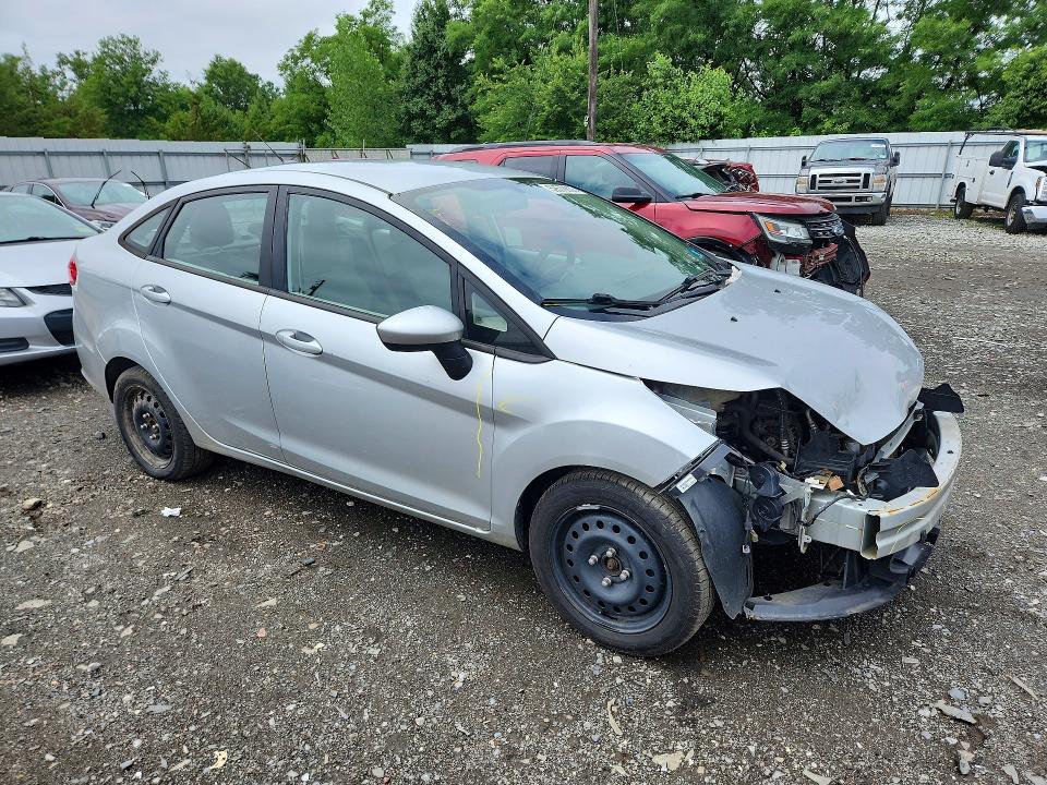 59578636 :رقم المزاد ، 3FADP4AJ9DM153772 vin ، 2013 Ford Fiesta مزاد بيع