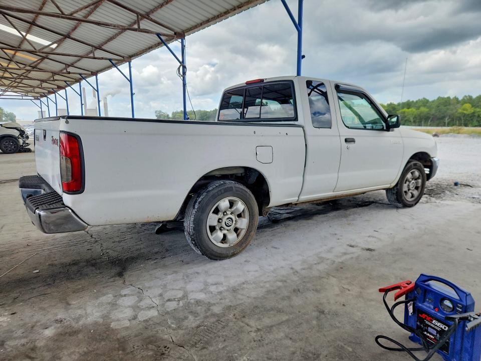 61933116 :رقم المزاد ، 1N6DD26S4YC396144 vin ، 2000 Nissan Frontier مزاد بيع