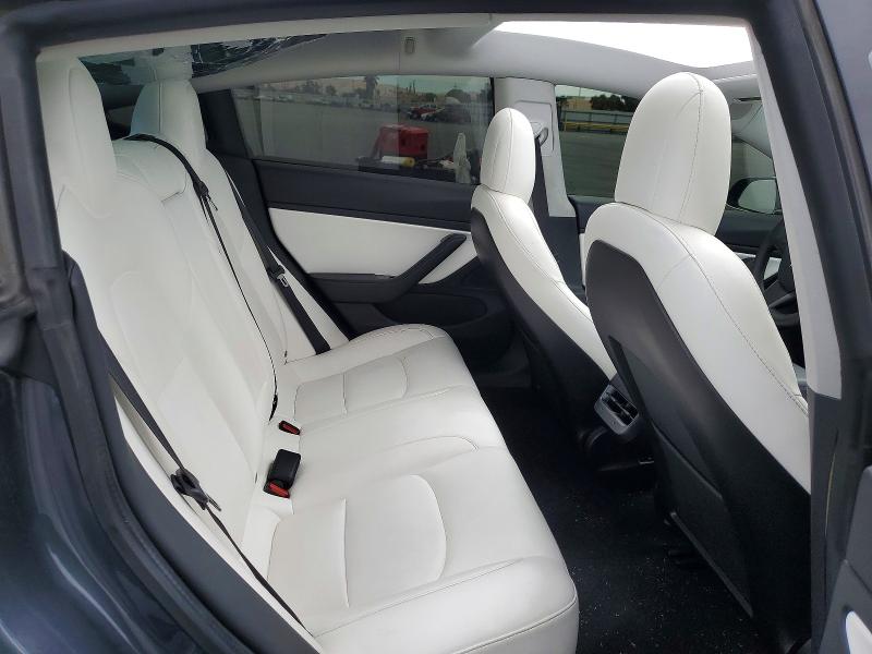 61539206 :رقم المزاد ، 5YJ3E1EC2LF714659 vin ، 2020 Tesla Model 3 مزاد بيع