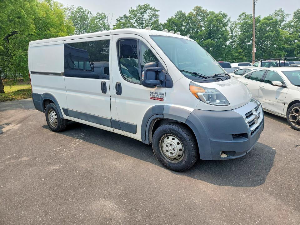 59020896 :رقم المزاد ، 3C6TRVAG4JE112117 vin ، 2018 Ram Promaster 1500 مزاد بيع