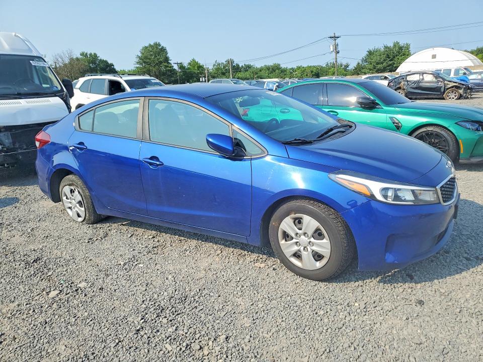 62482636 :رقم المزاد ، 3KPFK4A79HE139117 vin ، 2017 Kia Forte مزاد بيع