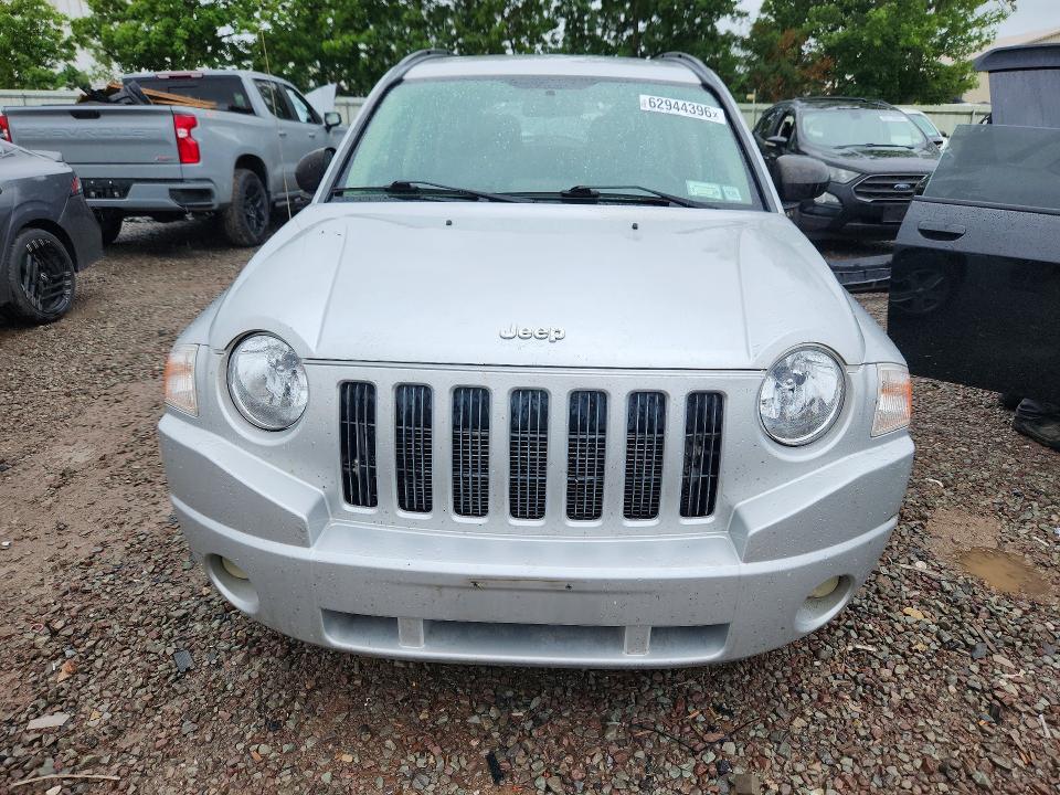 62944396 :رقم المزاد ، 1J8FT47W27D418848 vin ، 2007 Jeep Compass مزاد بيع