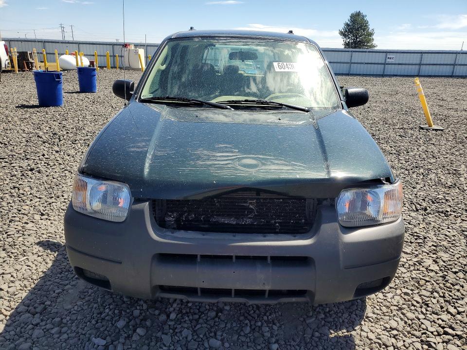 60406306 :رقم المزاد ، 1FMYU92174KA80713 vin ، 2004 Ford Escape مزاد بيع