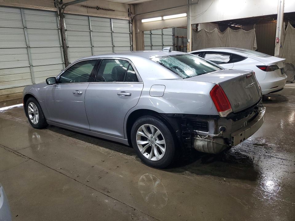 2015 Chrysler 300 მანქანა იყიდება აუქციონზე, vin: 2C3CCAAG3FH786651, აუქციონის ნომერი: 61289286