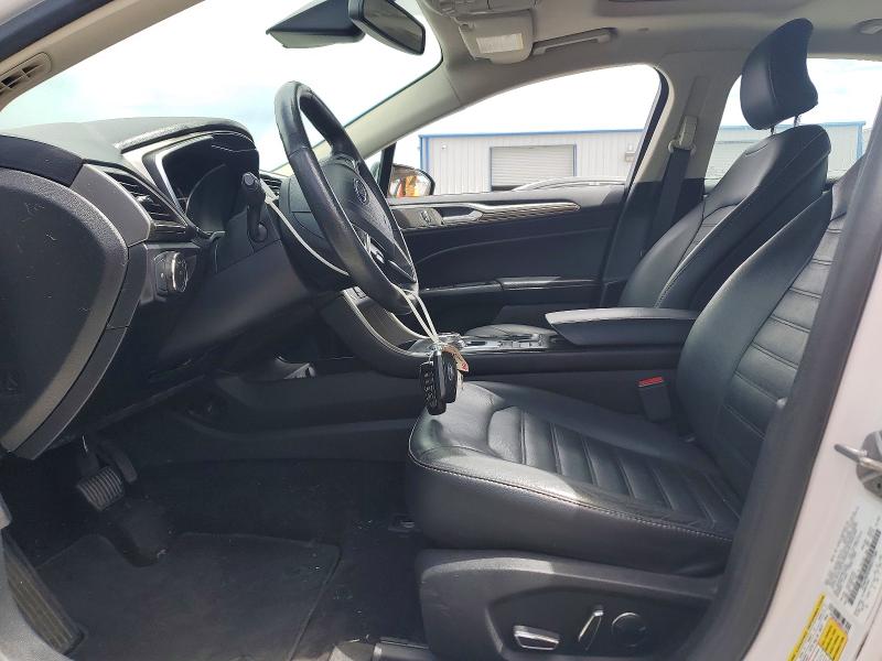 60626286 :رقم المزاد ، 3FA6P0PU9HR277584 vin ، 2017 Ford Fusion مزاد بيع