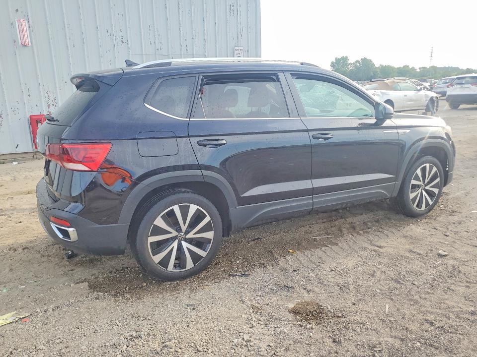 Продаж на аукціоні авто 2022 Volkswagen Taos, vin: 3VVSX7B2XNM010519, номер лоту: 61353306