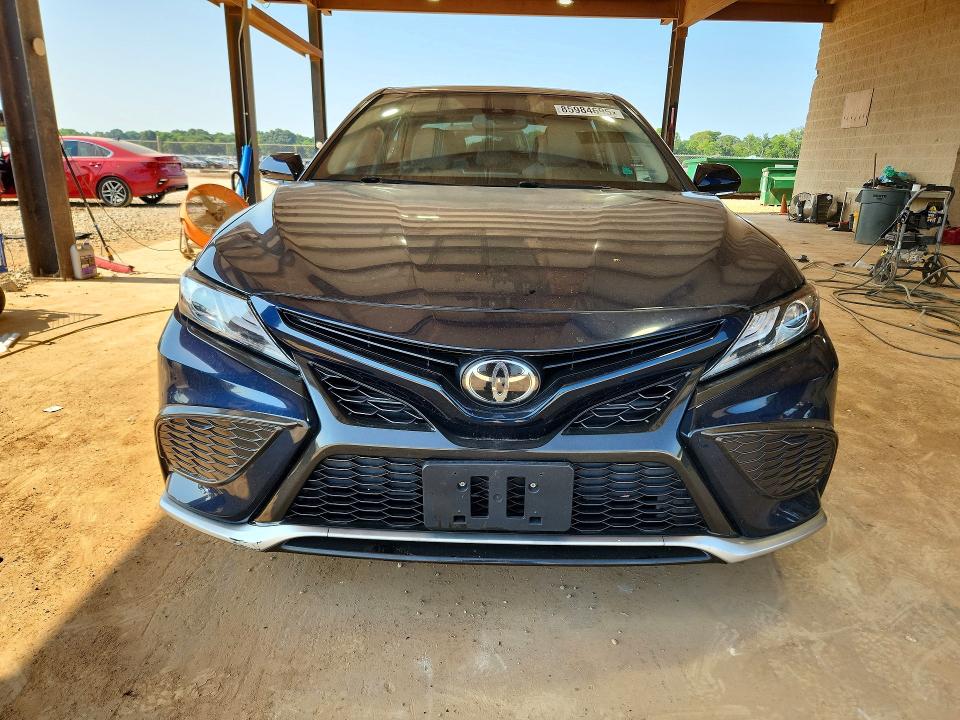 Auction sale of the 2021 Toyota Camry, vin: 4T1K61AK4MU612936, lot number: 85984695
