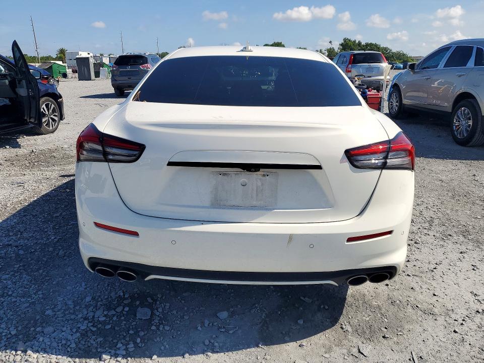 59640046 :رقم المزاد ، ZAM57XSA4N1390713 vin ، 2022 Maserati Ghibli مزاد بيع