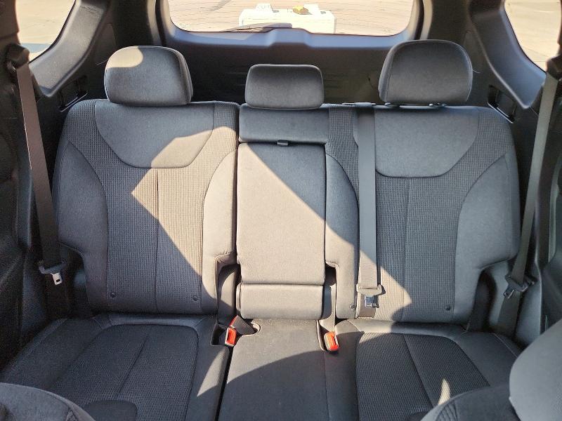 61323486 :رقم المزاد ، 5NMS3CAD0KH057451 vin ، 2019 Hyundai Santa Fe مزاد بيع