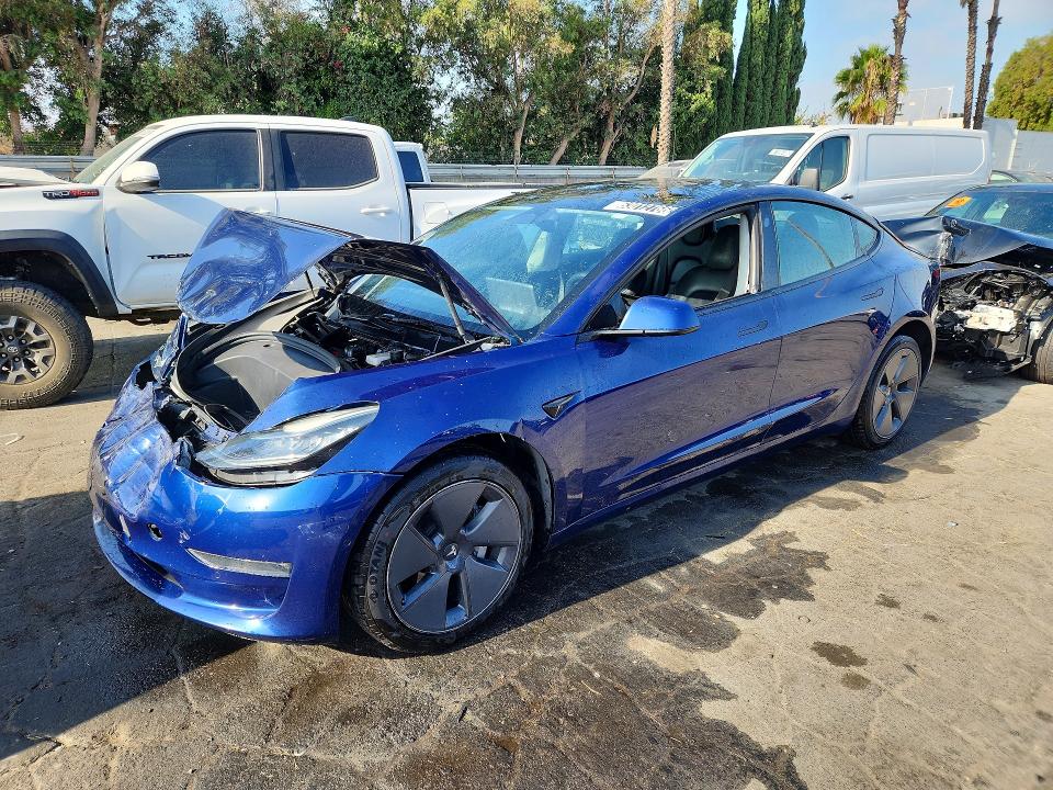 Продажа на аукционе авто 2022 Tesla Model 3, vin: 5YJ3E1EB8NF261271, номер лота: 63012766