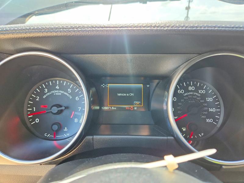 61760436 :رقم المزاد ، 1FA6P8CF3J5137609 vin ، 2018 Ford Mustang مزاد بيع