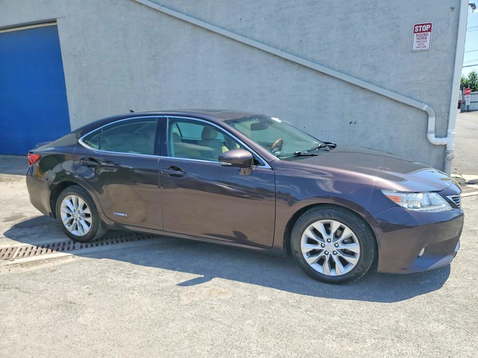 2013 Lexus Es მანქანა იყიდება აუქციონზე, vin: JTHBW1GGXD2004730, აუქციონის ნომერი: 62621336