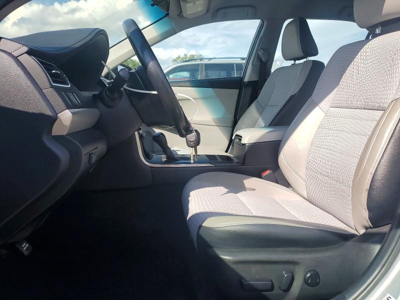 58498276 :رقم المزاد ، 4T1BF1FK8FU888323 vin ، 2015 Toyota Camry مزاد بيع