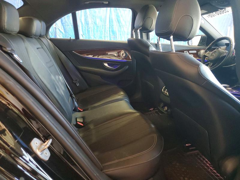 59606106 :رقم المزاد ، WDDZF4KB5HA023295 vin ، 2017 Mercedes-benz E مزاد بيع