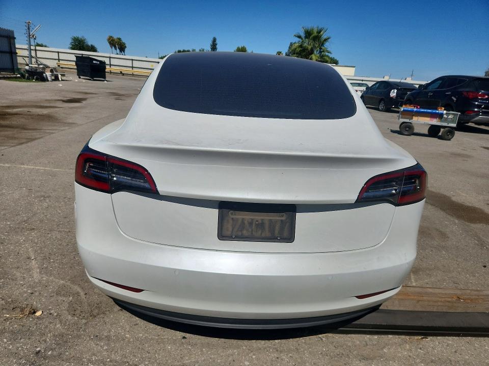 2022 Tesla Model 3 მანქანა იყიდება აუქციონზე, vin: 5YJ3E1EC6NF143633, აუქციონის ნომერი: 59200906