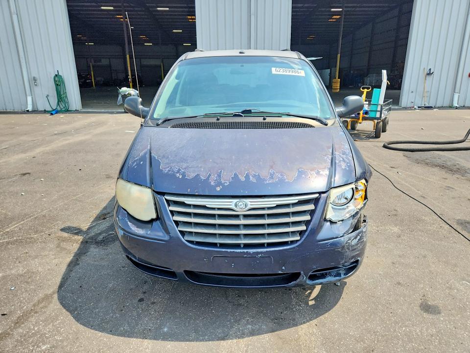 62389986 :رقم المزاد ، 2A4GP44R37R362246 vin ، 2007 Chrysler Town & Country مزاد بيع
