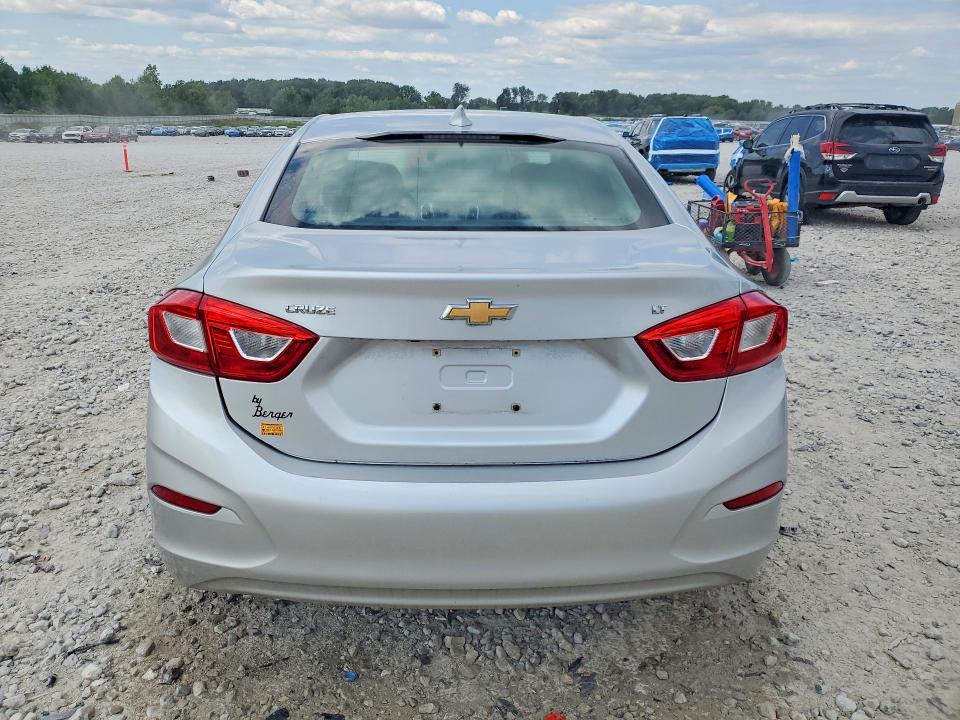2017 Chevrolet Cruze მანქანა იყიდება აუქციონზე, vin: 1G1BE5SM6H7155817, აუქციონის ნომერი: 62033346