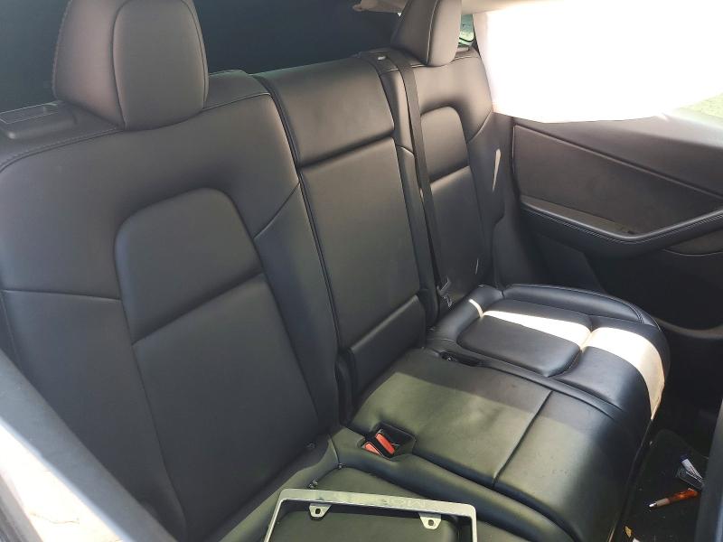 63569156 :رقم المزاد ، 7SAYGAEE1NF329679 vin ، 2022 Tesla Model Y مزاد بيع
