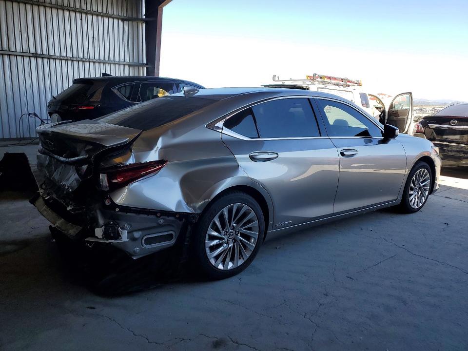 61553776 :رقم المزاد ، 58AE21B17LU012174 vin ، 2020 Lexus Es مزاد بيع