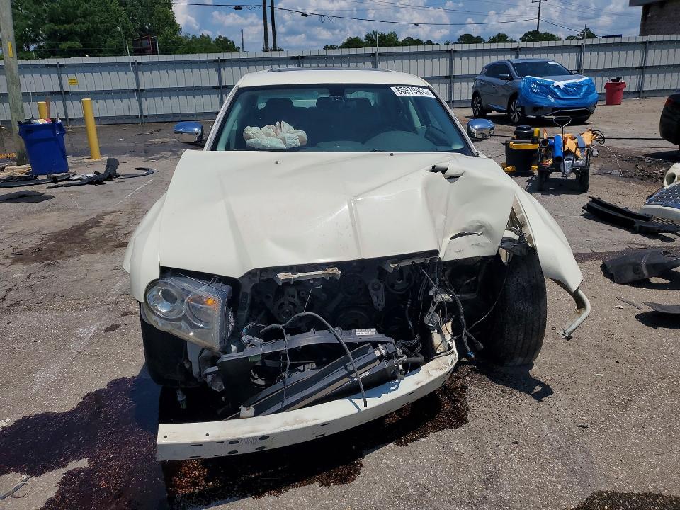 2009 Chrysler 300c მანქანა იყიდება აუქციონზე, vin: 2C3KA63T69H580821, აუქციონის ნომერი: 85979405