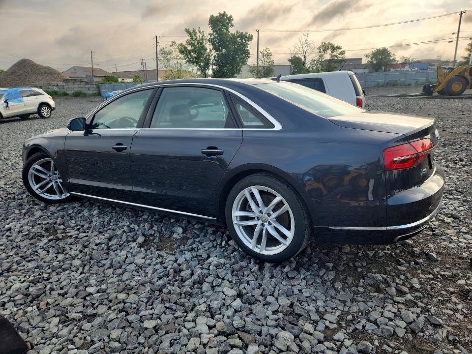 61866476 :رقم المزاد ، WAU32AFD4FN030165 vin ، 2015 Audi A8 مزاد بيع