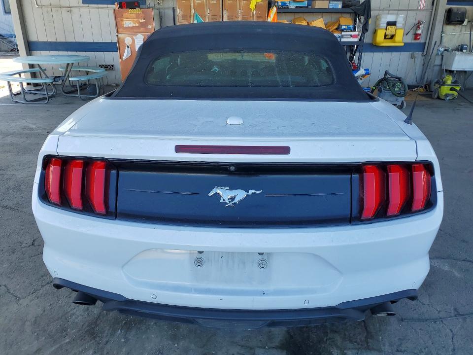 2018 Ford Mustang მანქანა იყიდება აუქციონზე, vin: 1FATP8UH7J5132397, აუქციონის ნომერი: 58843836