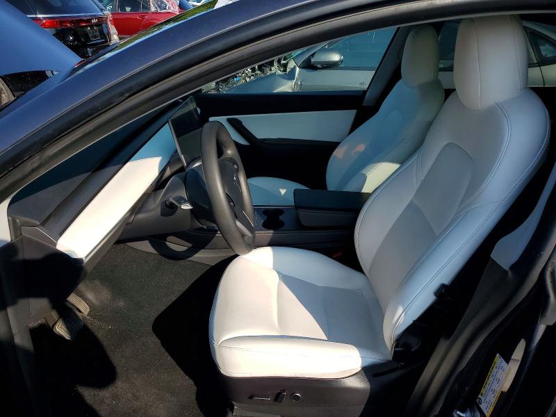 62912286 :رقم المزاد ، 7SAYGDEE5NF358684 vin ، 2022 Tesla Model Y مزاد بيع