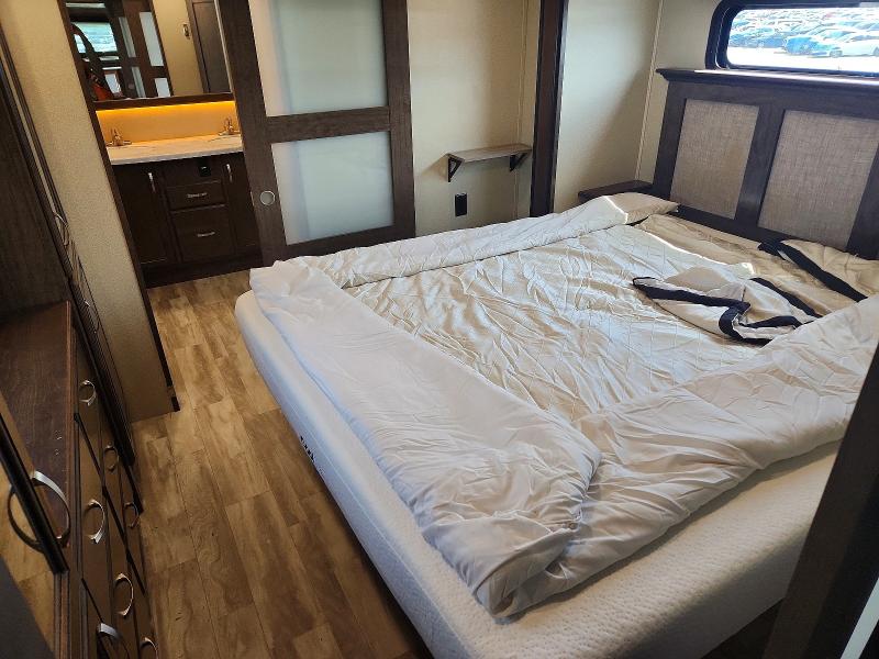 Продажа на аукционе авто 2020 Grand Design Solitude, vin: 573FS4322L9903607, номер лота: 60896686