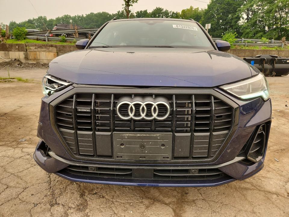 Продажа на аукционе авто 2025 Audi Q3, vin: WA1DECF31S1112822, номер лота: 61342926
