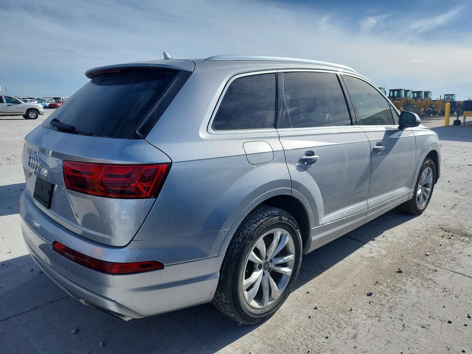Продажа на аукционе авто 2019 Audi Q7, vin: WA1AAAF73KD013939, номер лота: 61345296