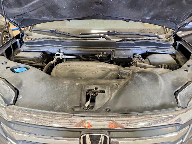 61447626 :رقم المزاد ، 5FNYF6H36JB022767 vin ، 2018 Honda Pilot مزاد بيع