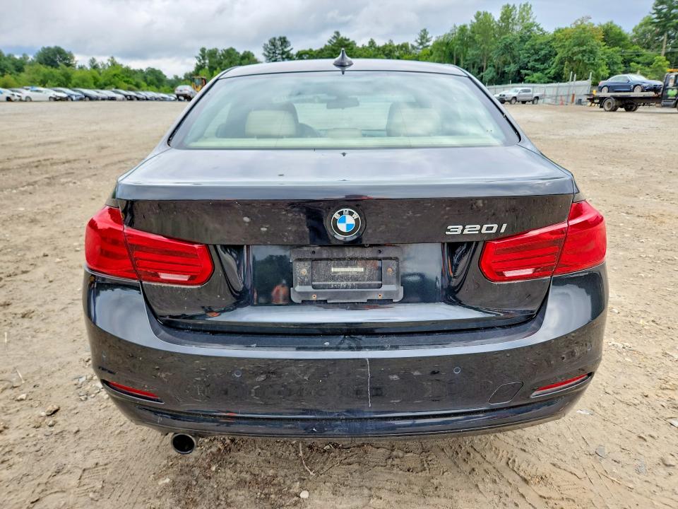 Aukcja sprzedaży 2016 Bmw 320, vin: WBA8E1G52GNT35184, numer aukcji: 62645076