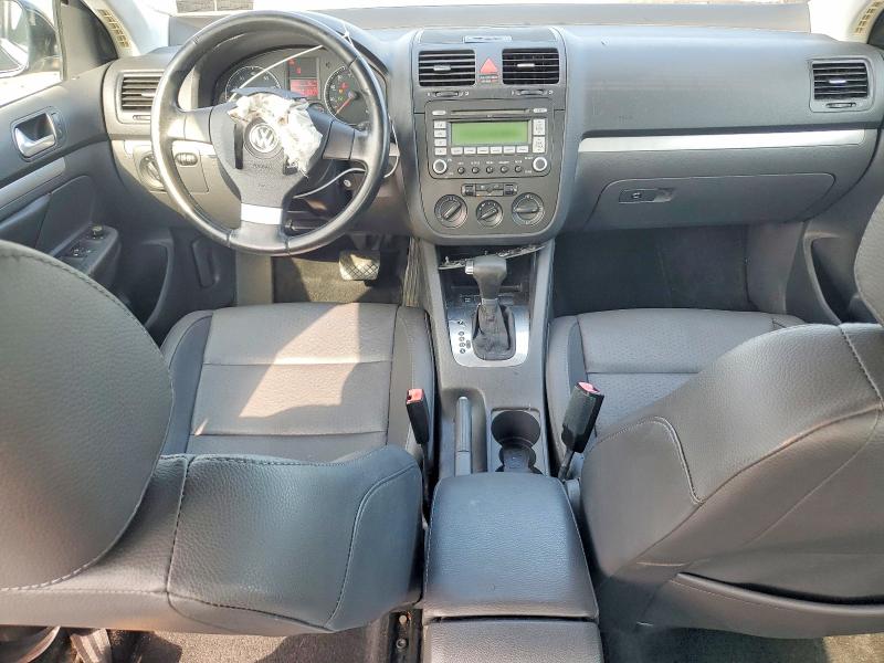 2008 Volkswagen Jetta მანქანა იყიდება აუქციონზე, vin: 3VWRZ71KX8M107228, აუქციონის ნომერი: 62240916