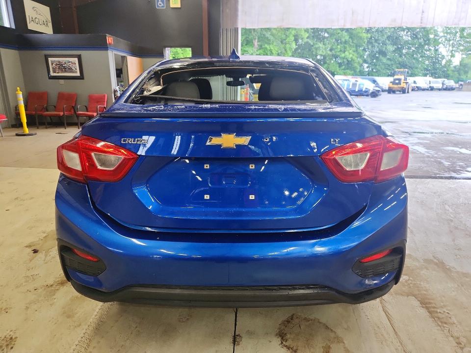2017 Chevrolet Cruze მანქანა იყიდება აუქციონზე, vin: 1G1BE5SM7H7218598, აუქციონის ნომერი: 63357546