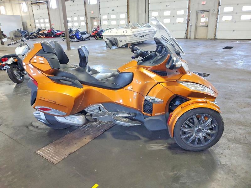 60252796 :رقم المزاد ، 2BXNBDD15EV001448 vin ، 2014 Can-am Spyder Roadster مزاد بيع