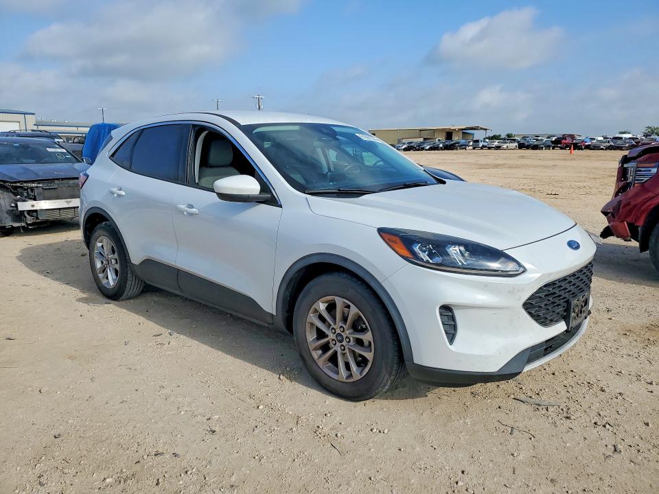 61881536 :رقم المزاد ، 1FMCU0G67MUA58791 vin ، 2021 Ford Escape مزاد بيع
