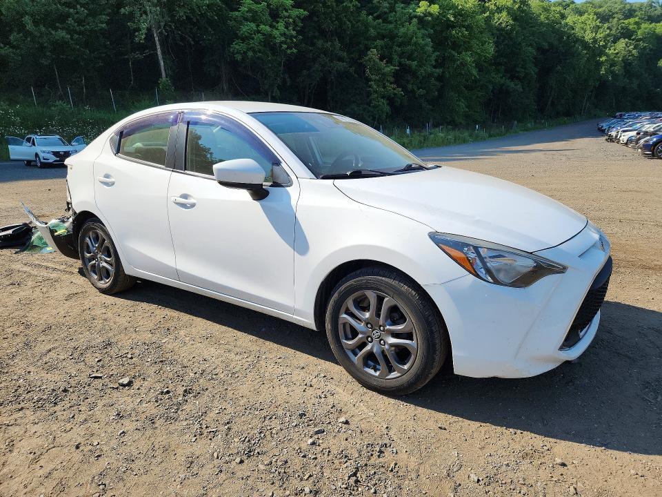 2019 Toyota Yaris მანქანა იყიდება აუქციონზე, vin: 3MYDLBYV6KY520590, აუქციონის ნომერი: 60816236