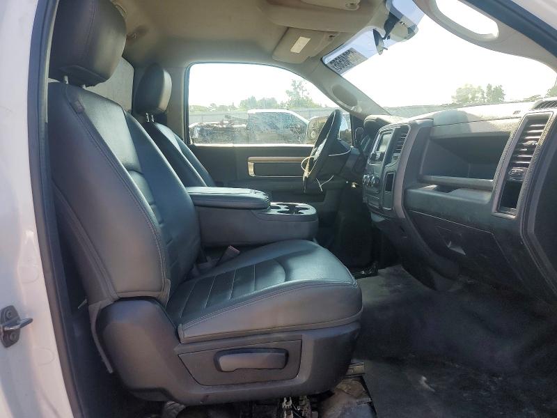 63348586 :رقم المزاد ، 3C63RPAL5HG638005 vin ، 2017 Ram 3500 مزاد بيع