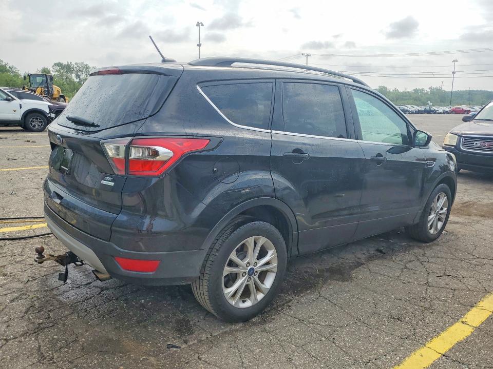 Aukcja sprzedaży 2017 Ford Escape, vin: 1FMCU0GD8HUB20543, numer aukcji: 61365056