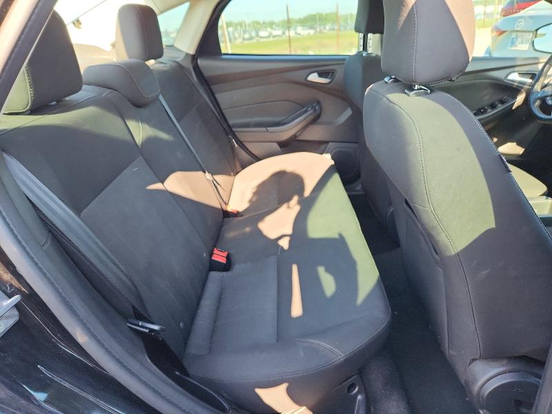 62764556 :رقم المزاد ، 1FADP3F24FL340627 vin ، 2015 Ford Focus مزاد بيع